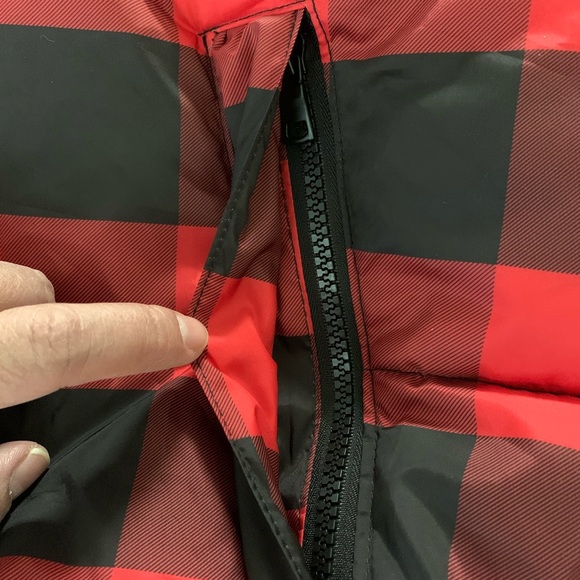 Kendall + Kylie Puffer Coat Bomber Jacket Black/Red Plaid Size M - Picture 6 of 9